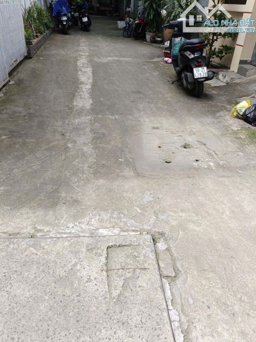 Bán nhà HXH 4 tầng lầu ở ngay giá tốt Huỳnh Tấn Phát Quận 7 TP HCM chỉ nhích 6 tỷ, DT 72m2 - 2