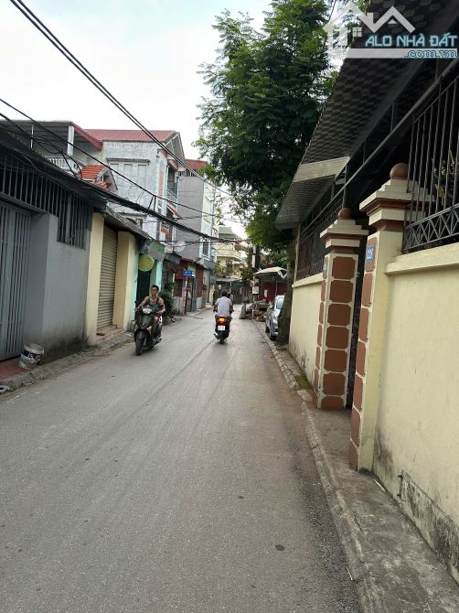 CỰC HIẾM -  ĐẤT ĐẸP - BẮC CẦU - NGỌC THỤY - OTO VÀO NHÀ - KINH DOANH - 5TY4- NHANH CÒN - 2