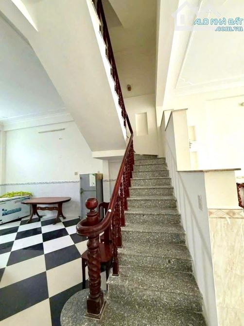Cho thuê nhà hẻm 6 phòng ngủ gần sân vận động cần thơ giá 8 triệu - 2