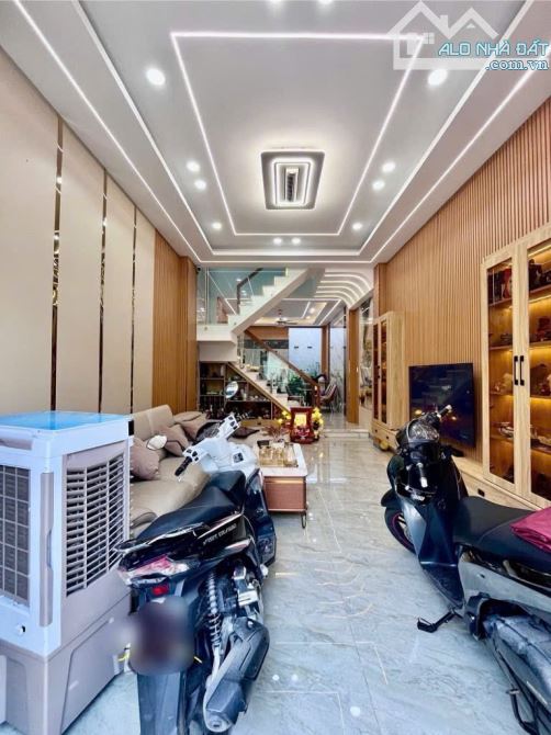 🔥Bán Nhà 3 tầng mới đẹp, full nội thất,đường Hà Huy Giáp , ngã tư Ga ,đồng bộ,hiếm,rẻ - 2