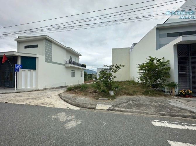 Đất tái định cư Hòn Rớ 2 dt 80m2 ngang 5m đường rộng 13.5m đẹp giá chỉ 3ty5 siêu tốt - 2