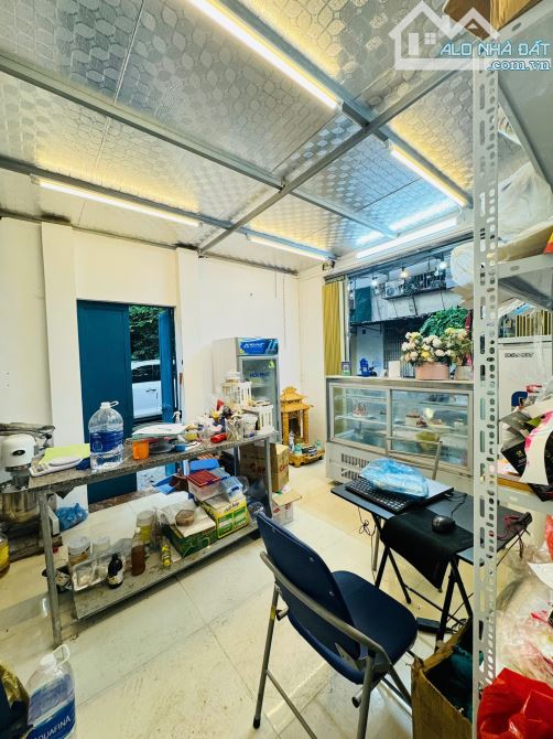 Cho Thuê MBKD Lô Góc Ngõ 1 Nghĩa Tân Cầu Giấy 30m2  Riêng Biệt Ô Tô Đỗ Kinh Doanh Sầm Uất - 2