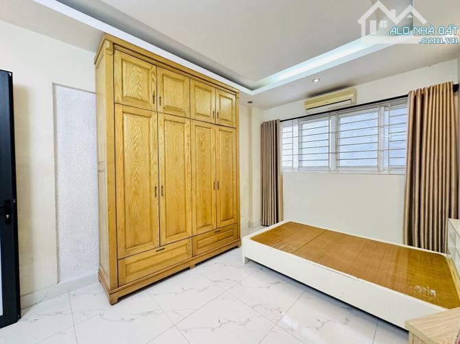 VÕ CHÍ CÔNG 30M PHỐ VIP, TƯƠNG LAI RẠNG NGỜI 7.x TỶ - 2