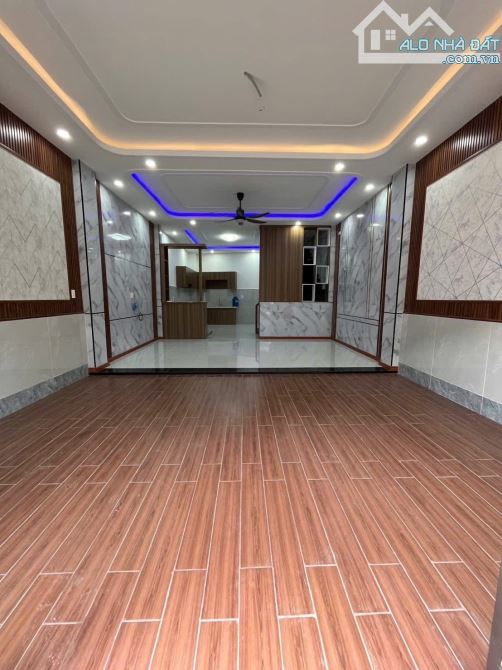 Bán nhà 1 trệt 1 lầu sổ riêng thổ cư p. Hố Nai - 2