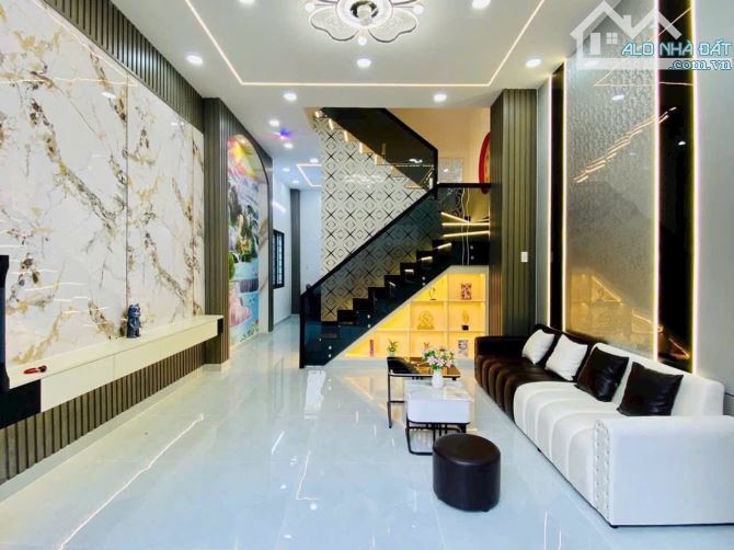 Giảm 350tr bán gấp siêu mẫu 3 tầng,HXH sát bên Emart Phan Huy Ích, Gò Vấp - 2