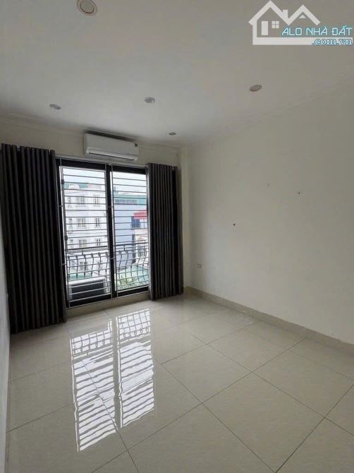 Cho Thuê Nhà Nguyên Căn Đa Sỹ Hà Đông 45m2 x 5T 4PN 4WC Full Nội Thất ở Ngay Hộ Gia Đình - 2