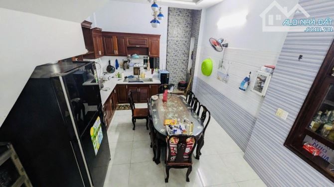 BÁN NHÀ NGUYỄN VĂN QUÁ Q12 - 4 TẦNG 115M2 ( 5M X 23M) - ĐƯỜNG 5M - 8.47 TỶ. - 2