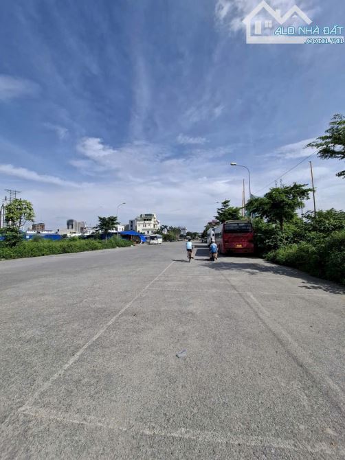Bán đất biệt thự Vườn Hồng , Hải An . Dt 131m  sổ hồng riêng giá bán 52 triệu/m - 2