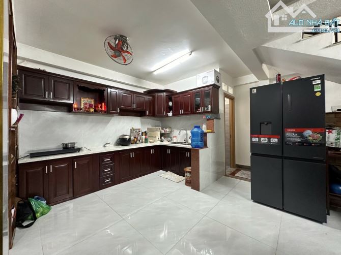 Nhà ngang 6m, sát MT Nguyễn Tư Giản, 71m2, 5 tầng xe hơi vào nhà, 9.5 tỷ - 2
