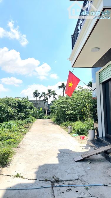 CHỈ 1,35 TỶ - Lô đất cực đẹp 60m2 mặt ngõ 4m tại Xích Thổ Hồng Thái AD - 2