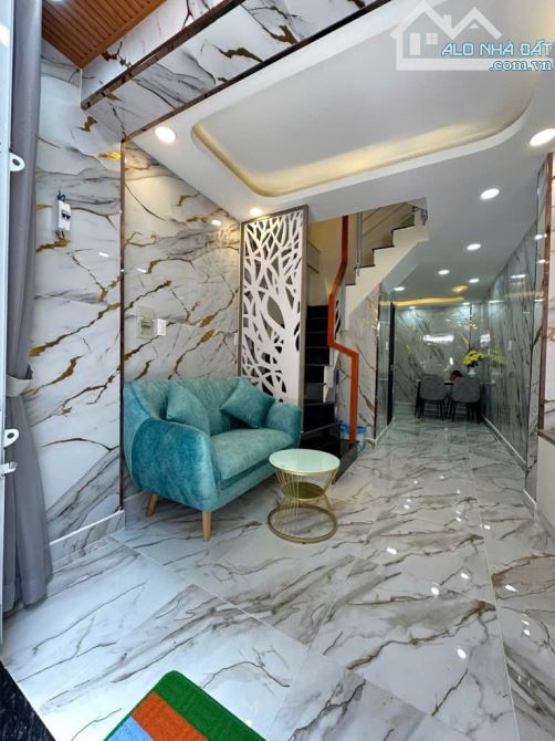 Bán Gấp Nhà Trần Bình Trọng - 32m²,4 Tầng - Chỉ: 5,8 tỷ Thương Lượng - 2