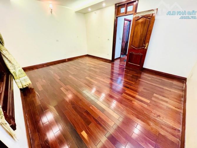Bán nhà phố Lụa quận Hà Đông- ô tô- kinh doanh 75m2 5 tầng giá 19 tỷ - 2