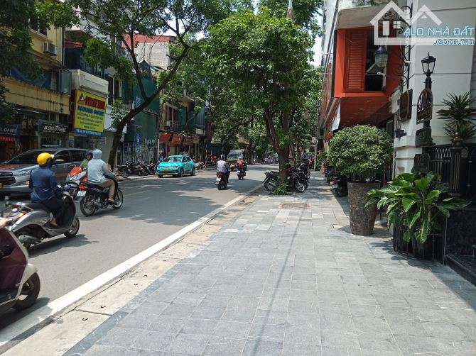 Bán Nhà mặt Phố Hàng Bông 451m2  x 4 Tầng, MT 13,1m, Giá 269 tỷ - 2