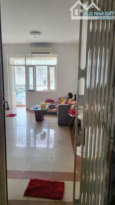 Bán chung cư 312 Lạc Long Quân, P.5, Q.11: 67m2 + 2PN +2WC, giá 2,95 tỷ. - 3