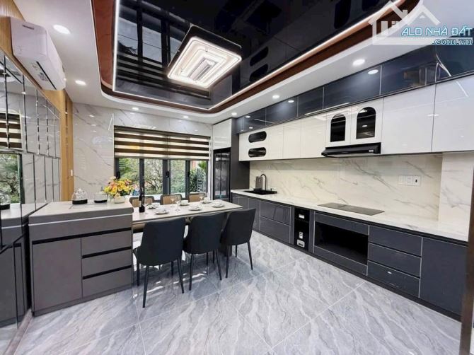 Bán nhà 5 tầng đường THẠNH XUÂN 25, phường THẠNH XUÂN,Q12, dt56m²(4x14).Hẻm 5m,giá 6,7tỷ - 3