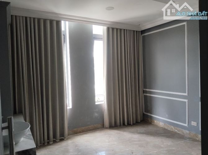 🏢 BÁN TÒA NHÀ GÓC 2 MẶT TIỀN – NGUYỄN ĐÌNH TRỌNG – CÓ THANG MÁY - 3