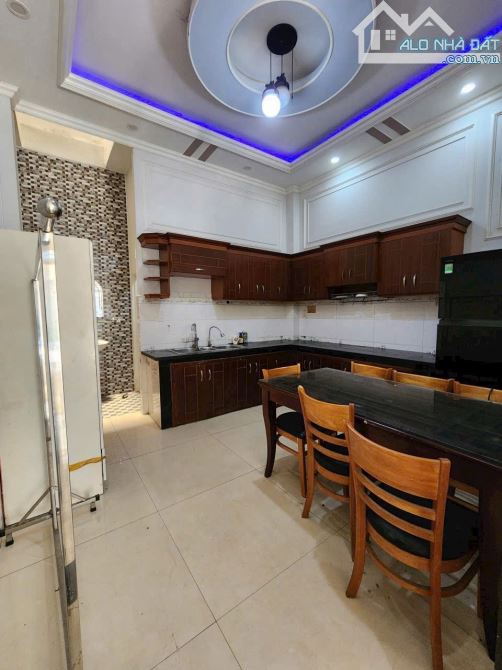 BÁN NHÀ 3 TẦNG HẺM LÊ THỊ RIÊNG - QUẬN 12 - GIÁ 5ty490 - 3
