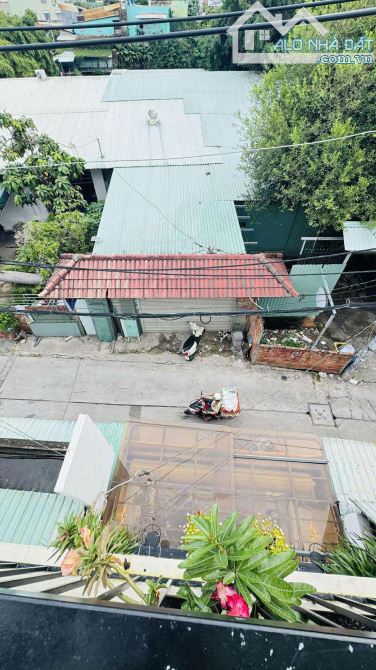 NHÀ ĐẸP VỊ TRÍ ĐẸP 6M THÔNG GẦN MẶT TIỀN LÊ VĂN QUỚI  GIÁP TÂN PHÚ - 3