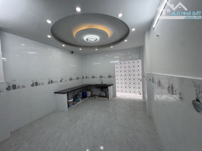 NHÀ MỚI XÂY 3 TẦNG _ TRẦN THỦ ĐỘ _ TÂN PHÚ 60M 4X15 NHỈNH 6 TỶ - 3