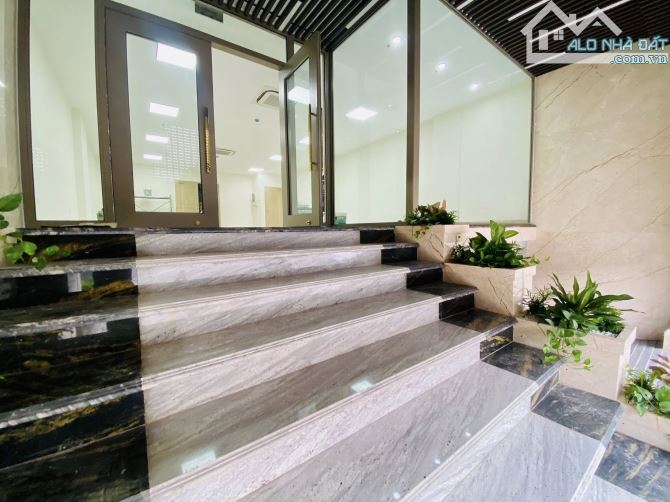Tòa Nhà 9 Tầng Lô Góc 2 Mặt Phố Đẹp Nhất HOÀNG QUỐC VIỆT, Văn Phòng Hạng A, 100m2, MT 6.6m - 3