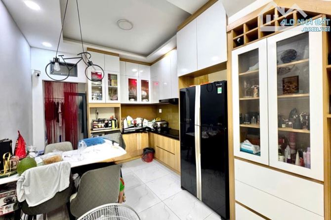 Bán nhà hẻm xe hơi, Lê Trực, Bình Thạnh, 34 m² (3m x 11m), 2 phòng ngủ - Giá 6.2 tỷ TL - 3