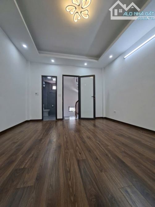 🏠 PHỐ VIỆT HƯNG -VỊ TRÍ CỰC ĐẸP - HÀNG XÓM VINHOMES HARMONY-  AN NINH TỐT - 3