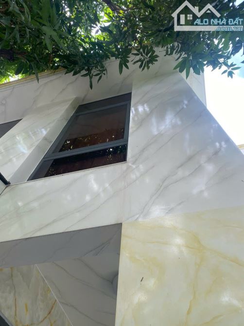BÁN BIỆT THỰ TRẦN NÃO KHU VIP 212 M2 GIÁ 60 TỶ - 3