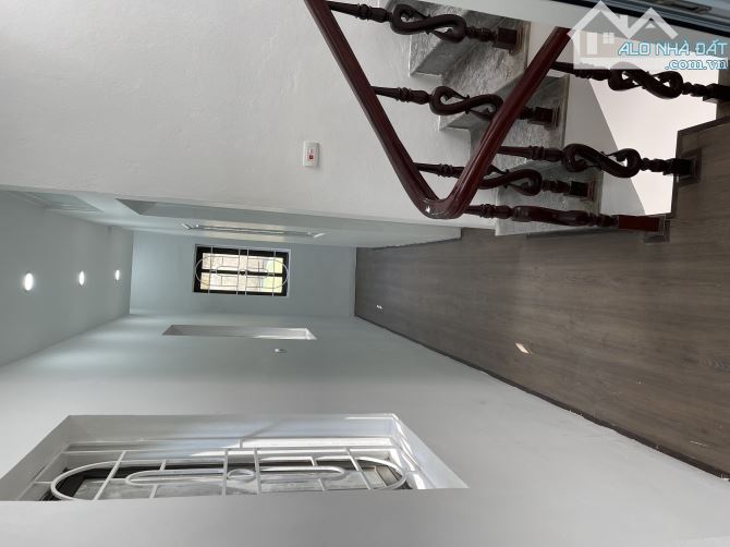 Nhỉnh 6 tỷ 54m2 x 3 tầng trục chính, kinh doanh, đường 2 ô tô chánh, Thanh Trì - 3