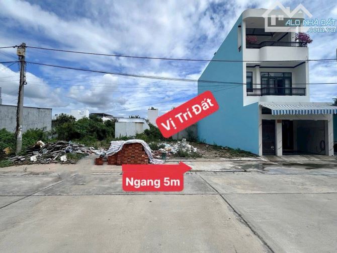 ĐẤT TĐC HÒN RỚ 2 NHÁNH SÔNG PHƯỜNG NAM NHA TRANG GIÁ 5 TỶ  -------- - DT: 100m2 ngang 5 dà - 3