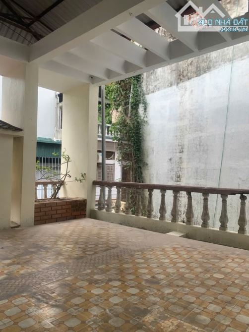 Cho thuê nhà ngõ ô tô 134 Lê Trọng Tấn, 70m2 x 3 tầng 4 phòng ngủ vệ sinh khép kín, 17tr - 3