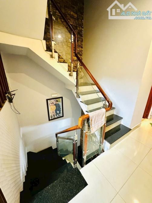 🥑 GĐ 5 NGƯỜI ĐI NƯỚC NGOÀI, BÁN GẤP NHÀ LÊ QUANG ĐỊNH, 54M2, HẺM RỘNG SẠCH SẼ, 6,45 T.Ỷ - 3