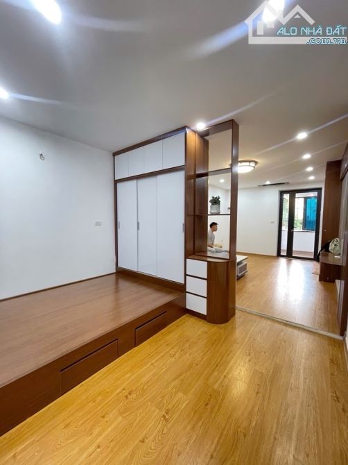 CC BÁN CĂN TT 3 NGỦ TRẦN QUỐC HOÀN - KHÁCH BẾP RIÊNG BIỆT - FULL NỘI THẤT - Ở NGAY - 80M2 - 3