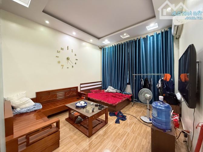 Bán nhà 4 tầng, ôtô đỗ cửa tại phố Kiều Sơn. Vị trí đẹp khu dân cư an ninh - 3