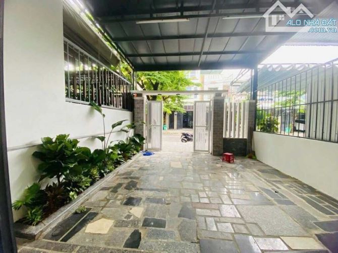 Bán căn nhà 2 tầng mặt tiền đường 7,5m gần bến xe - 3