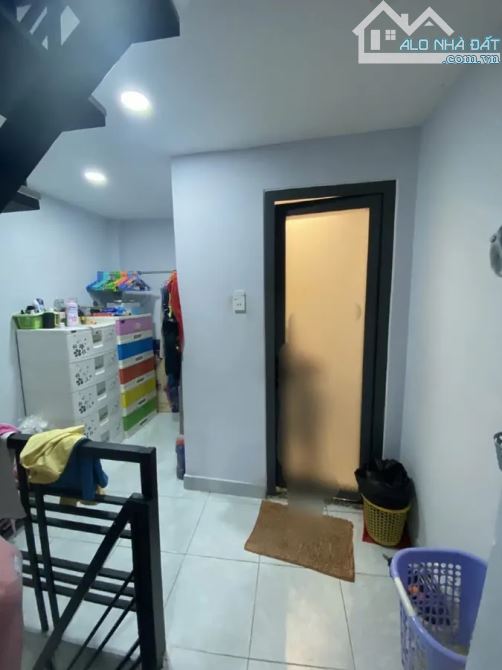 CHỈ NHỈNH 3 TỶ!!! NHÀ NHỎ TRẦN VĂN ĐANG, QUẬN 3, NGANG 6M, TRỆT 2 LẦU – KINH DOANH TỐT - 3