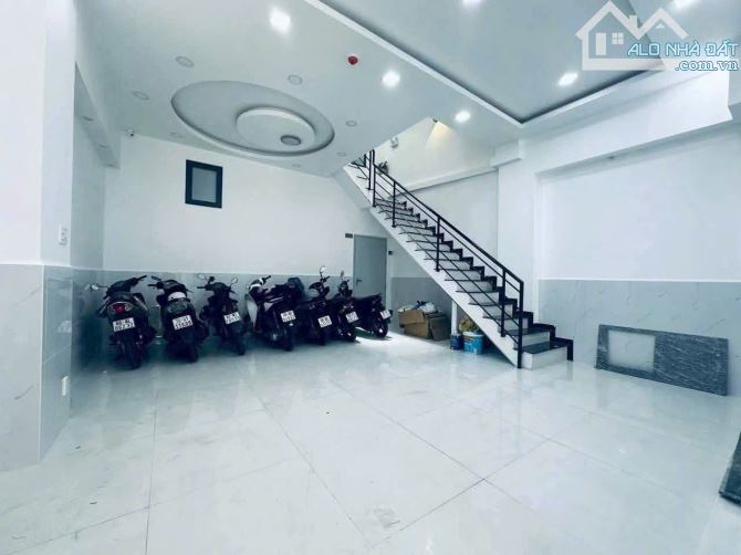 BÁN  CĂN  HỘ  DỊCH  VỤ  ĐƯỜNG  LÊ  VĂN  THỌ  G.VẤP. ĐANG  THU  VÀO 80 tr/th - 3