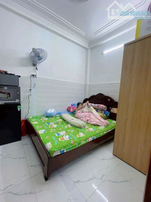 NHÀ MỚI 4 TẦNG - NGAY KHU PHAN XÍCH LONG/ VẠN KIẾP - 40M2 - NHỈNH 5 TỶ - 3