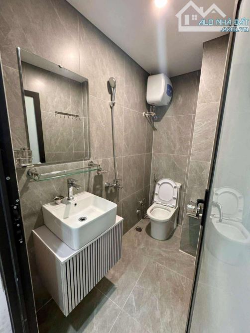 BÁN NHÀ 4 TẦNG ĐỘI CẤN – TRUNG TÂM BA ĐÌNH – 40M2 -FULL NỘI THẤT SANG SỊN– Ở NGAY – 8.9 TỶ - 3