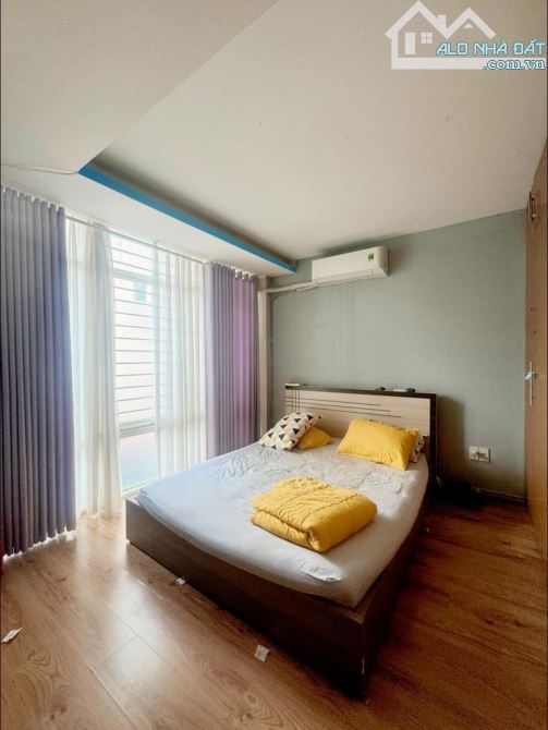 PHƯỜNG MỚI TÂN SƠN NHẤT - Đẹp mê ly, để ở khỏi nghĩ - 4.3x12, 4 tầng, 5 phòng ngủ - 8 tỷ - 3