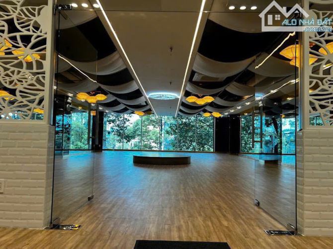 BÁN TOÀN NHÀ LÊ HỒNG PHONG QUẬN 5 DT; 10X22 HẦM 8 TẦNG HĐT; 350 TRIỆU GIÁ; 182 TỶ - 3