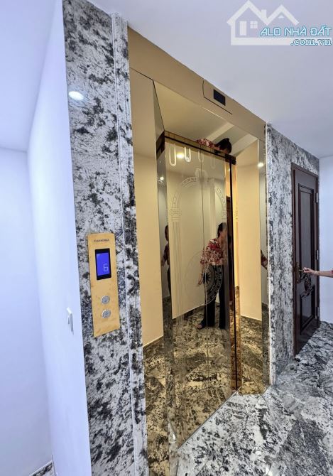 Bán nhà Lạc Long Quân Tây Hồ - Ô Tô - Thang Máy - Đầu Tư Tích Sản - DT 50m 5 Tầng. - 3
