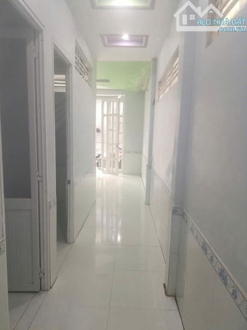 22. Nhà 4,5 triệu 2 phòng ngủ sau lưng BV đa khoa Trung Ương - 3
