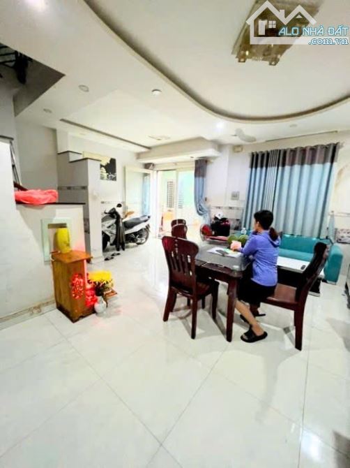 🏡 2 TẦNG 42M²  – SAU LƯNG WHITE PALACE - VÒNG XOAY PHẠM VĂN ĐỒNG - 3