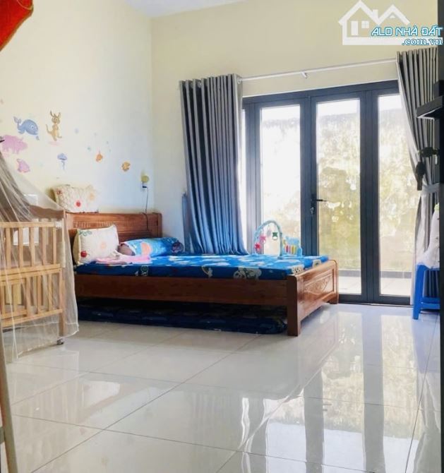 💥NGAY KHU 38HA DUƠNG THỊ GIANG - 3 TẦNG KIÊN CỐ - DT 4M X 30M - HẺM Ô TÔ  THÔNG - 3