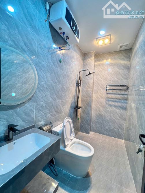 BÁN NHÀ 3 TẦNG MỚI TINH HƯỚNG ĐÔNG NAM – NGÕ CHỢ 208 NGUYỄN TRUNG THÀNH, HÙNG VƯƠNG - 3