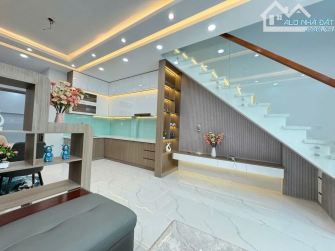 🏡 NHÀ ĐỘC ĐẸP QUẬN 7 – 2 CĂN RIÊNG BIỆT 📍 Mặt tiền hẻm 1234 Huỳnh Tấn Phát – cách MT 50m - 3