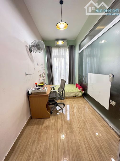 NHÀ MẶT TIỀN  - CẠNH KQH ĐẠI HỌC HUẾ - 3,1xx tỷ/120m2 - Khu vực không thấp lụt - 3