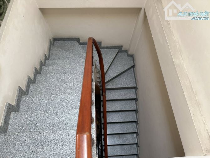 Nhà phân lô phố Lạc Trung, xe oto vào nhà, tránh đỗ, thoáng sáng, văn phòng kinh doanh tốt - 3