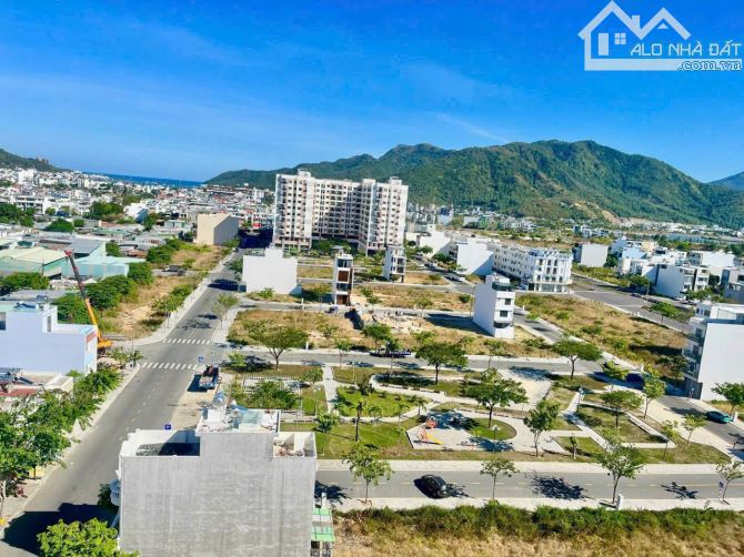 Mặt tiền đường A2 – KĐT VCN Phước Long 2,  đối diện trường mầm non - 3
