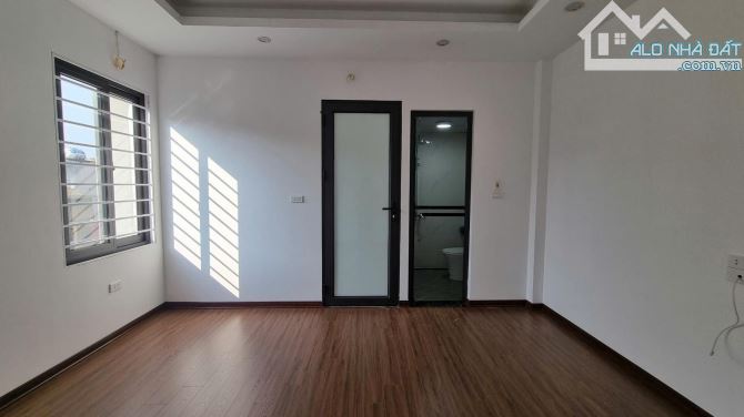 🔥VÕ CHÍ CÔNG - CẦU GIẤY - 60M - 12,8 TỶ  - THANG MÁY - ĐƯỜNG TO -  NGÕ NÔNG - 3
